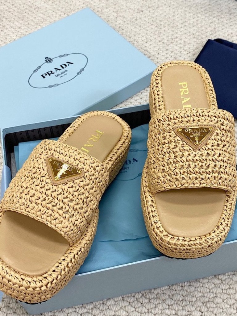Prada Slippers 355$